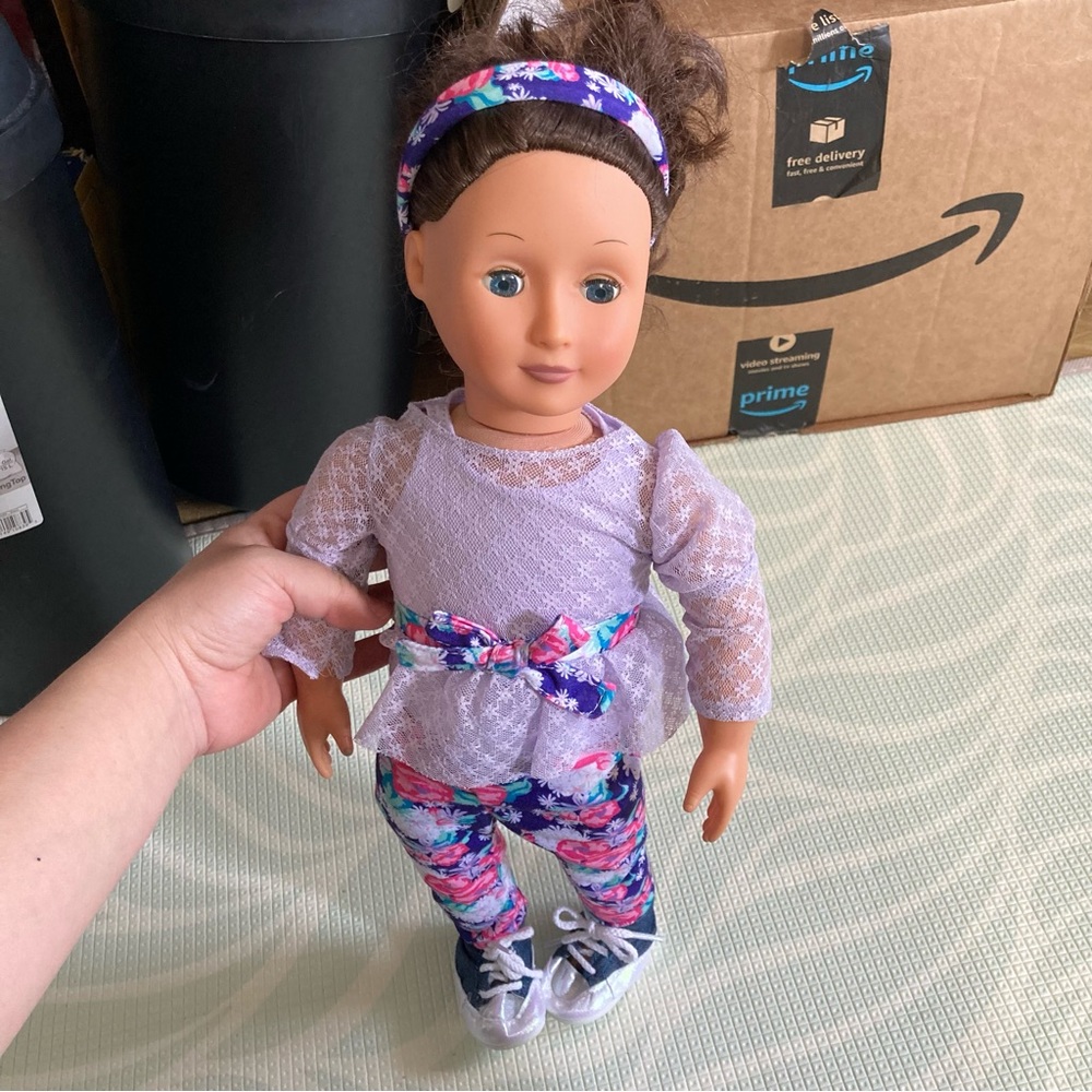 2006 18” Doll light purple lace shirt floral pants shoes headband brown hair